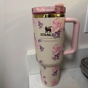 ✨ Limited Edition ✨  LoveShackFancy x Stanley - Pink